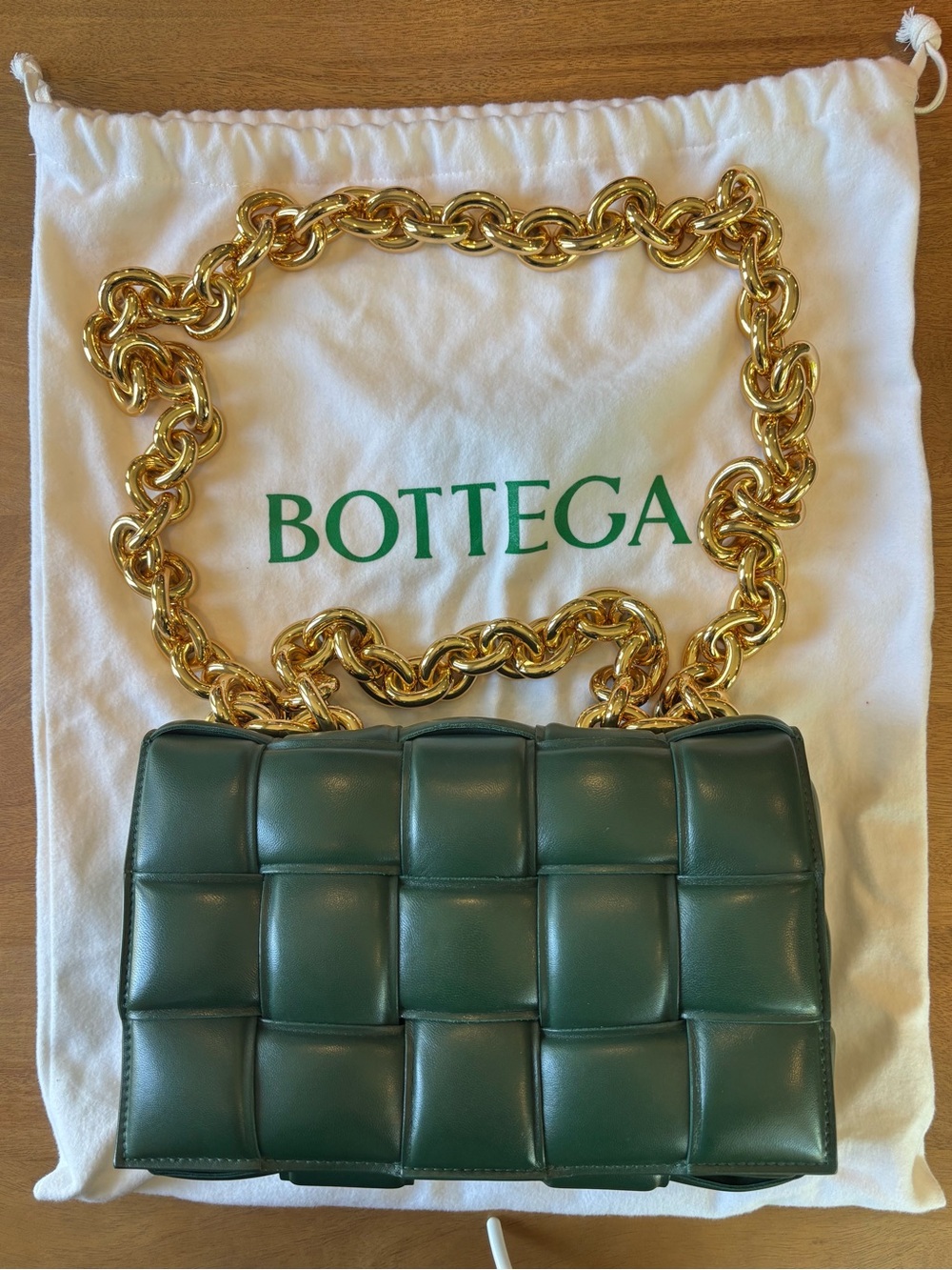 Bottega Veneta Dark Green Padded Cassette Shoulder Bag with Gold Chain - Picture 2 of 5